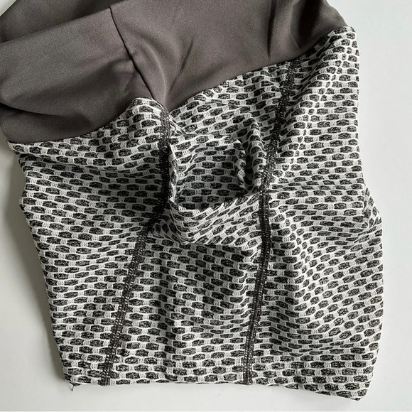 Kewiar Shorts S Gray Side Pockets Waffle Texture Biking Training Gym Athleisure - Picture 6 of 7